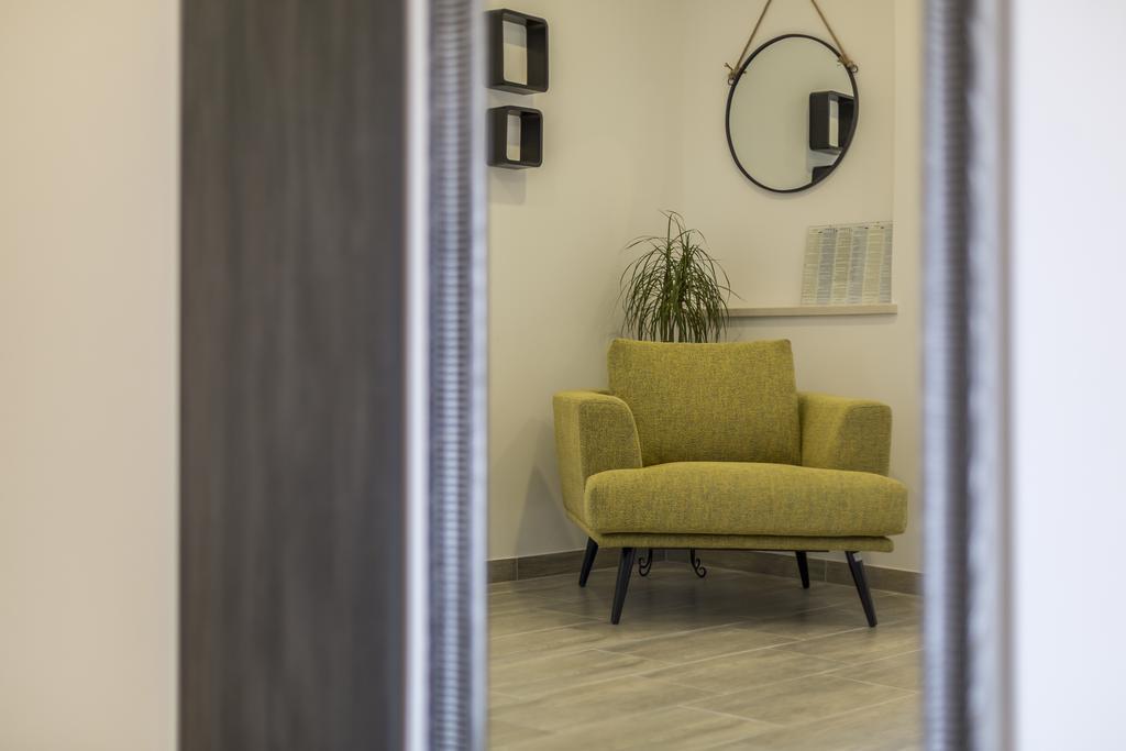 Apartments Biserka 波尔 外观 照片